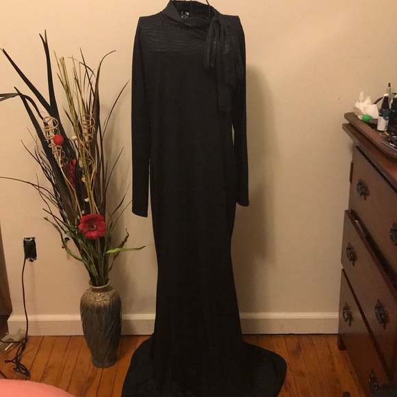 Dresses & Skirts - Black dress